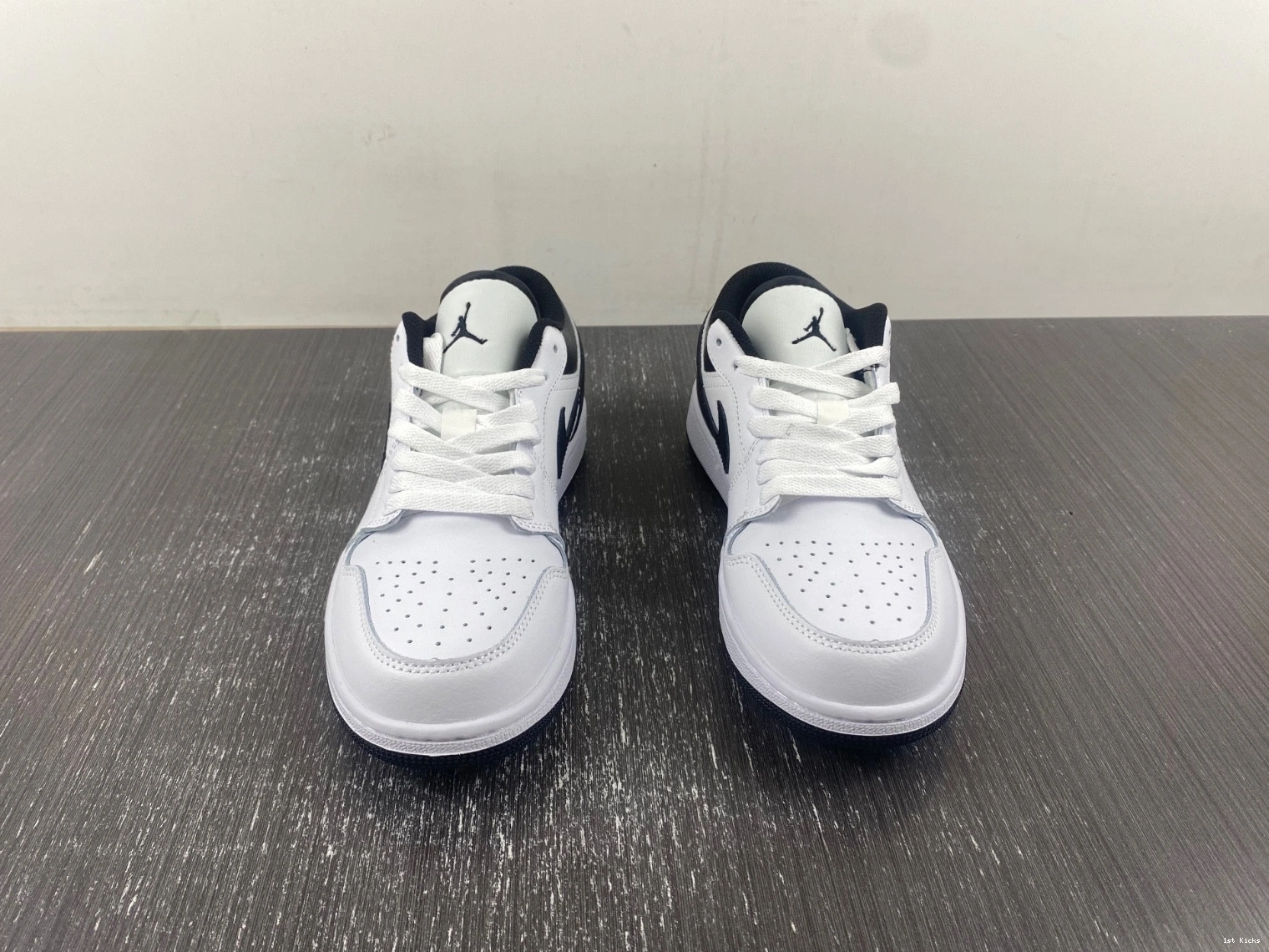 Black 1 553558-132 Low - Jordan White Men's 1028